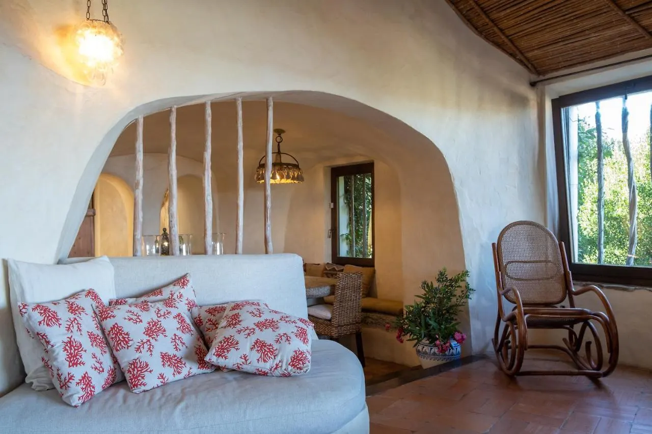 Lussuosa Villa Con Piscina Opera Dell'Arch.Couelle Porto Cervo