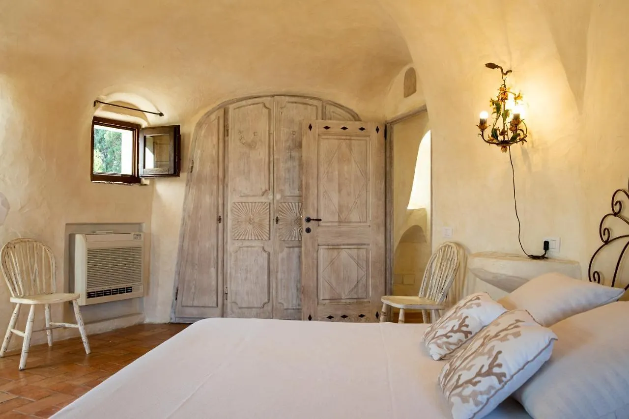 Lussuosa Villa Con Piscina Opera Dell'Arch.Couelle Porto Cervo Italy