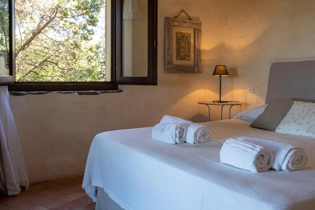 Lussuosa Villa Con Piscina Opera Dell'Arch.Couelle Porto Cervo