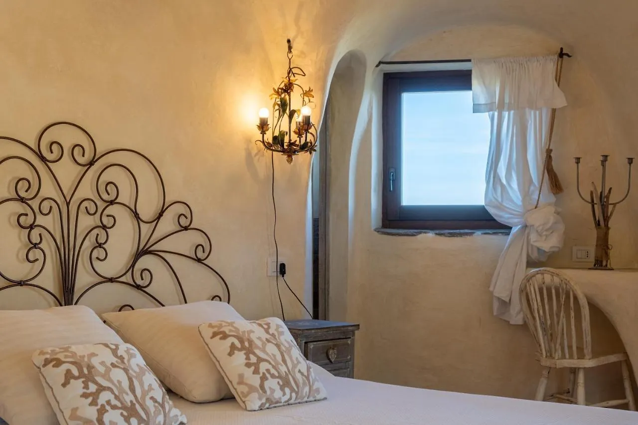 Lussuosa Villa Con Piscina Opera Dell'Arch.Couelle Porto Cervo
